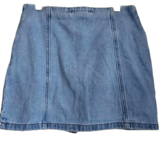 Forever 21 Size S Button Up Mini Demin Skirt - Picture 5 of 11